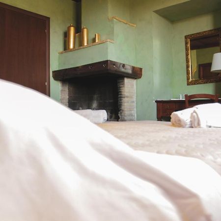 Il Casale Di Gardenia Bed & Breakfast Cesano Dış mekan fotoğraf
