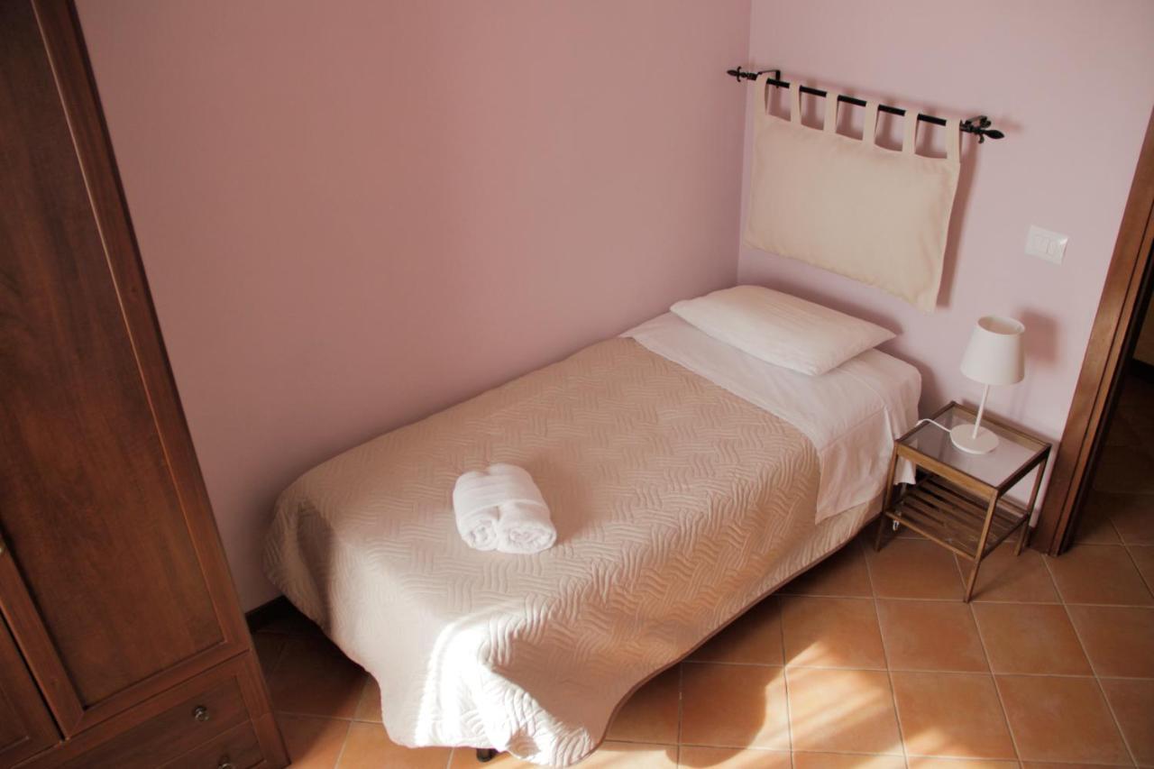 Il Casale Di Gardenia Bed & Breakfast Cesano Dış mekan fotoğraf