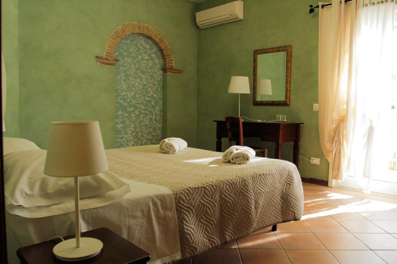 Il Casale Di Gardenia Bed & Breakfast Cesano Dış mekan fotoğraf