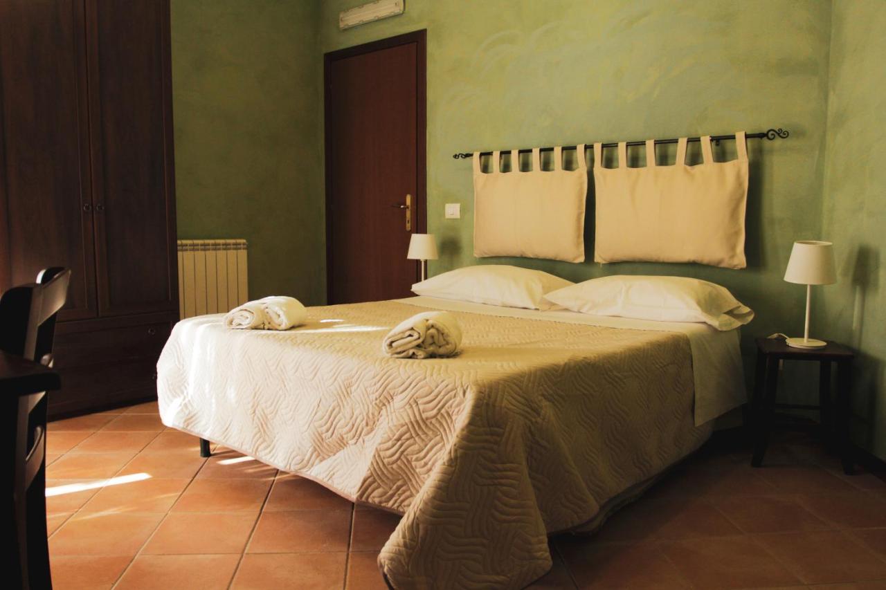Il Casale Di Gardenia Bed & Breakfast Cesano Dış mekan fotoğraf